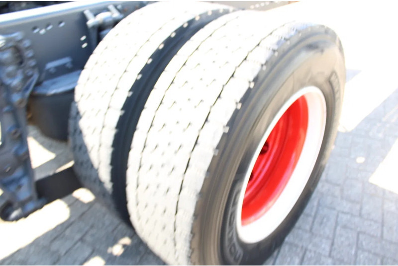 Kamion kabinë-shasi DAF CF 370 + euro 6 + ssc + full option: foto 15 Kamion kabinë-shasi DAF CF 370 + euro 6 + ssc + full option: foto 15