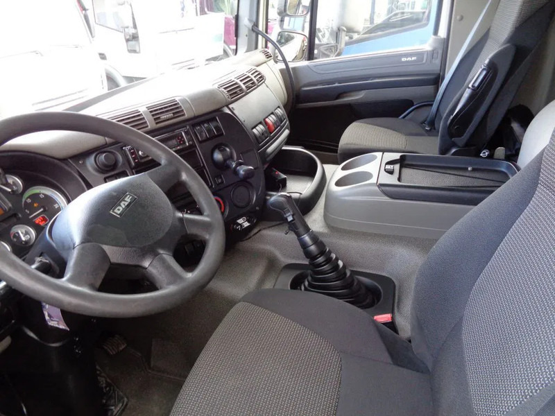 DAF CF 85.460 + Euro 5 + JKB Kennis Type 20.000 Crane + Pto + discounted from 49.500,- - Kamion me vinç: foto 5 DAF CF 85.460 + Euro 5 + JKB Kennis Type 20.000 Crane + Pto + discounted from 49.500,- - Kamion me vinç: foto 5