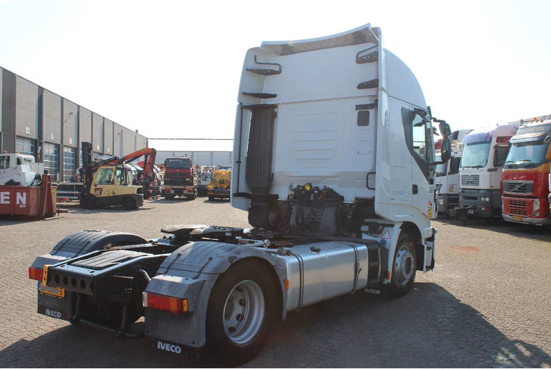 Iveco Stralis 420 + EURO 6 - Gjysmë-kamion: foto 5 Iveco Stralis 420 + EURO 6 - Gjysmë-kamion: foto 5