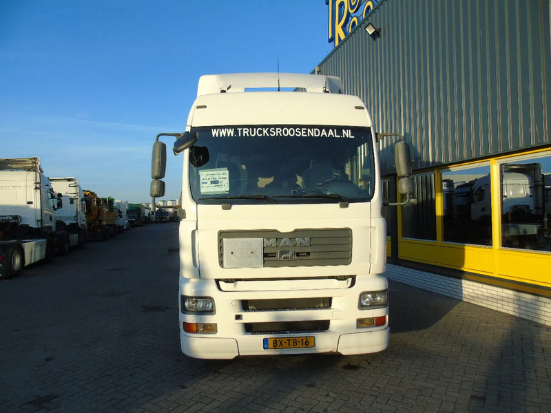 MAN TGA 18.400 + mega + manual + SPOILER - Gjysmë-kamion: foto 2 MAN TGA 18.400 + mega + manual + SPOILER - Gjysmë-kamion: foto 2