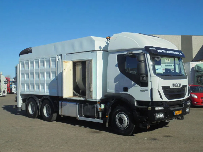 Iveco Trakker 450 + Euro 5 + Zandzuiger + Manual + 6x4 + Remote - Kamion me vakuum: foto 3 Iveco Trakker 450 + Euro 5 + Zandzuiger + Manual + 6x4 + Remote - Kamion me vakuum: foto 3