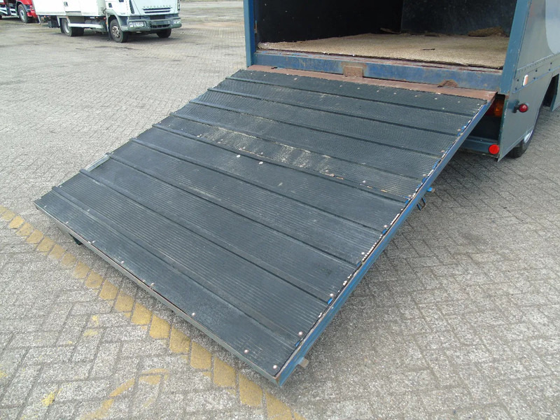 Kamion për kuaj MAN 10 .150 + 2-3 HORSES + MANUAL: foto 6 Kamion për kuaj MAN 10 .150 + 2-3 HORSES + MANUAL: foto 6