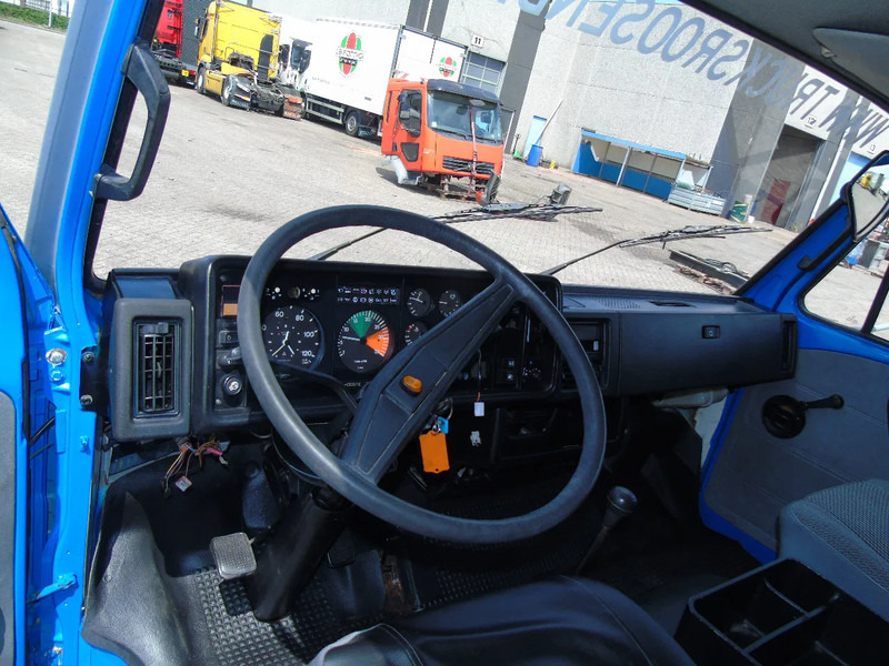 Kamion për kuaj MAN 10 .150 + 2-3 HORSES + MANUAL: foto 16 Kamion për kuaj MAN 10 .150 + 2-3 HORSES + MANUAL: foto 16