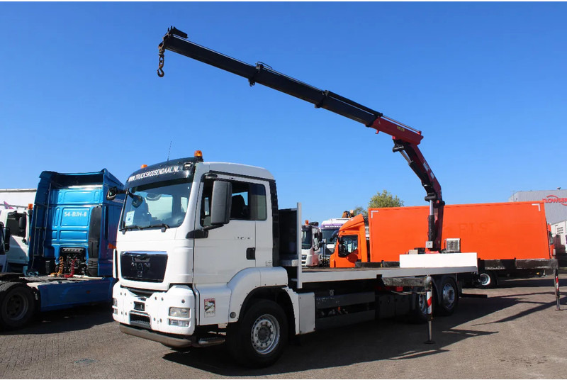 MAN TGS 26.440 + HMF 22T/M + remote + 6x2 steering + EURO 5 - Kamion me vinç: foto 2 MAN TGS 26.440 + HMF 22T/M + remote + 6x2 steering + EURO 5 - Kamion me vinç: foto 2