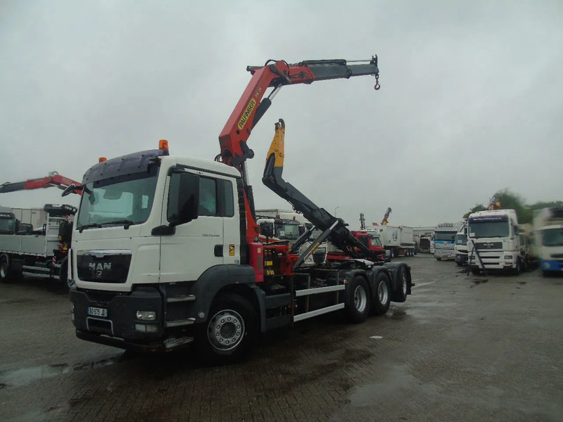 MAN TGS 35.440 + PALFINGER 24500 + 8X4 + EURO 5 + REMOTE - Kamion vetëngarkues, Kamion me vinç: foto 2 MAN TGS 35.440 + PALFINGER 24500 + 8X4 + EURO 5 + REMOTE - Kamion vetëngarkues, Kamion me vinç: foto 2