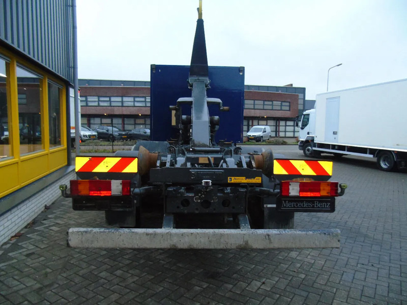 Mercedes-Benz Actros 2632 + PALFINGER + 6X2 + EURO 5 - Kamion vetëngarkues: foto 5 Mercedes-Benz Actros 2632 + PALFINGER + 6X2 + EURO 5 - Kamion vetëngarkues: foto 5