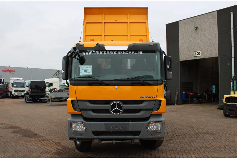 Mercedes-Benz Actros 3241 8x4 + SPRING SPRING BLATT + EURO 5 - Kamion vetëshkarkues: foto 3 Mercedes-Benz Actros 3241 8x4 + SPRING SPRING BLATT + EURO 5 - Kamion vetëshkarkues: foto 3