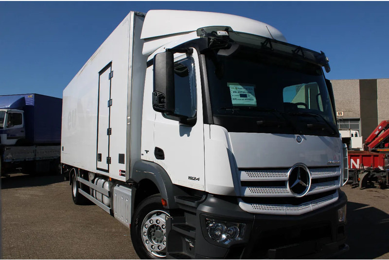 Mercedes-Benz Antos 1924 + THERMO KING 1200 + LIFT + EURO 6 - Kamion frigorifer: foto 2 Mercedes-Benz Antos 1924 + THERMO KING 1200 + LIFT + EURO 6 - Kamion frigorifer: foto 2