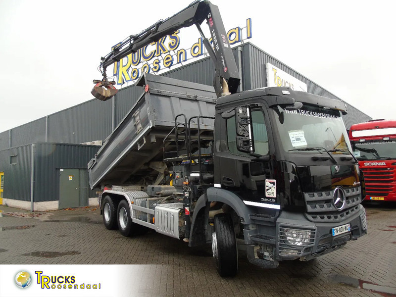 Mercedes-Benz Arocs 2643 + HIAB + 3 SIDE TIPPER - Kamion me vinç: foto 1 Mercedes-Benz Arocs 2643 + HIAB + 3 SIDE TIPPER - Kamion me vinç: foto 1