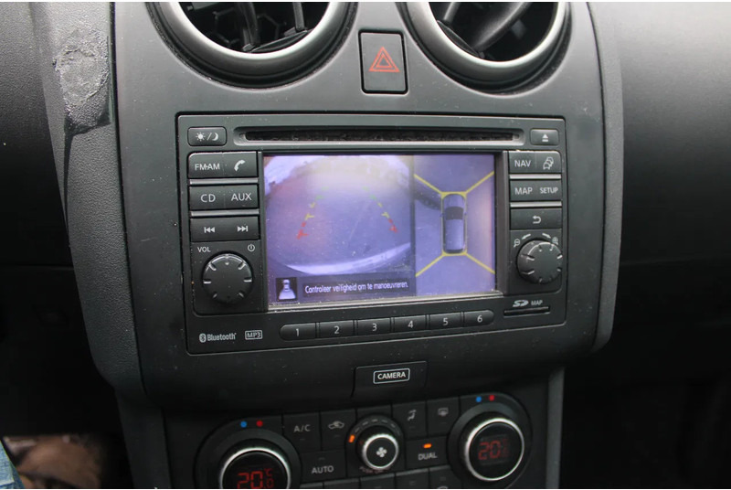 SUV Nissan QASHQAI 2.0 AUTOMATIC / CAMERA: foto 11