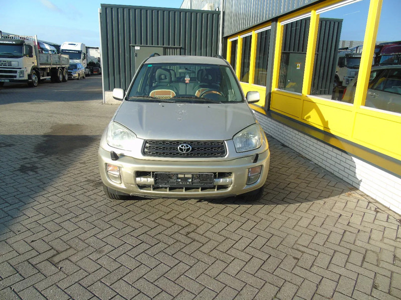 SUV Toyota RAV4 + 4X4 + AUTOMAT + PETROL: foto 7