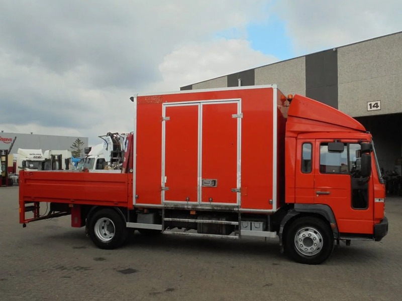 Kamion me karroceri të hapur Volvo FL 220 + Manual + HMF 150 crane: foto 6
