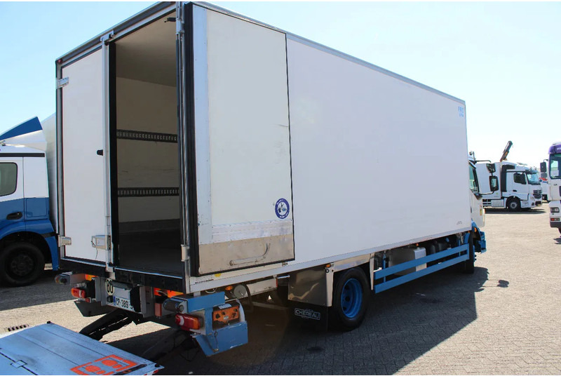 Volvo FL 240 + carrier + ATP + 16T + lift + MANUAL - Kamion frigorifer: foto 4 Volvo FL 240 + carrier + ATP + 16T + lift + MANUAL - Kamion frigorifer: foto 4