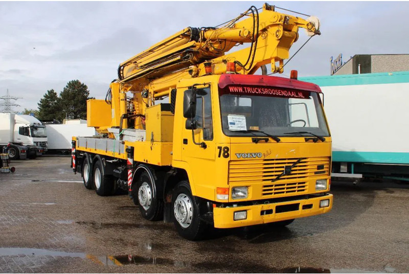 Volvo FL10 8X4 + GROMACH 34 mtr. + EURO 2 - Kamion me vinç: foto 4 Volvo FL10 8X4 + GROMACH 34 mtr. + EURO 2 - Kamion me vinç: foto 4