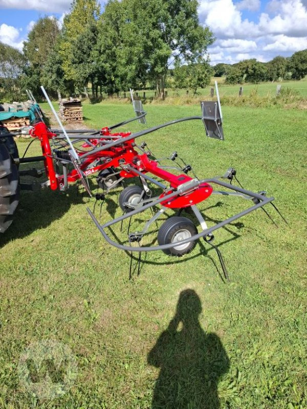 Massey Ferguson TD 524 DN - Barkthyese/ Shkundës bari: foto 3 Massey Ferguson TD 524 DN - Barkthyese/ Shkundës bari: foto 3