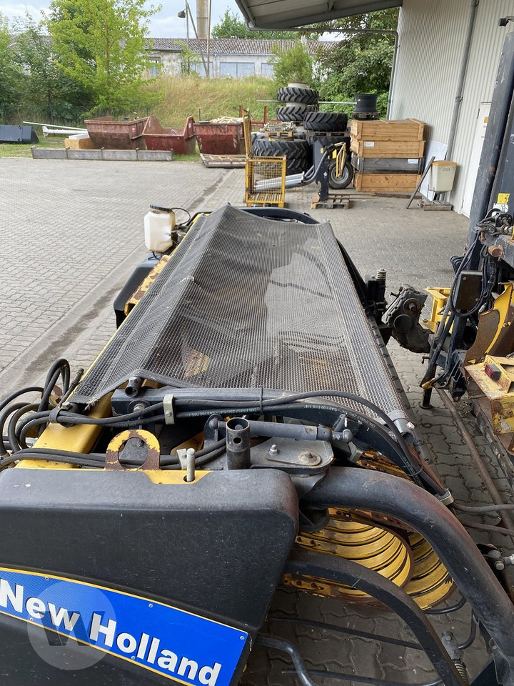 New Holland 270 FP - Koka e korrëses foragjere: foto 5 New Holland 270 FP - Koka e korrëses foragjere: foto 5