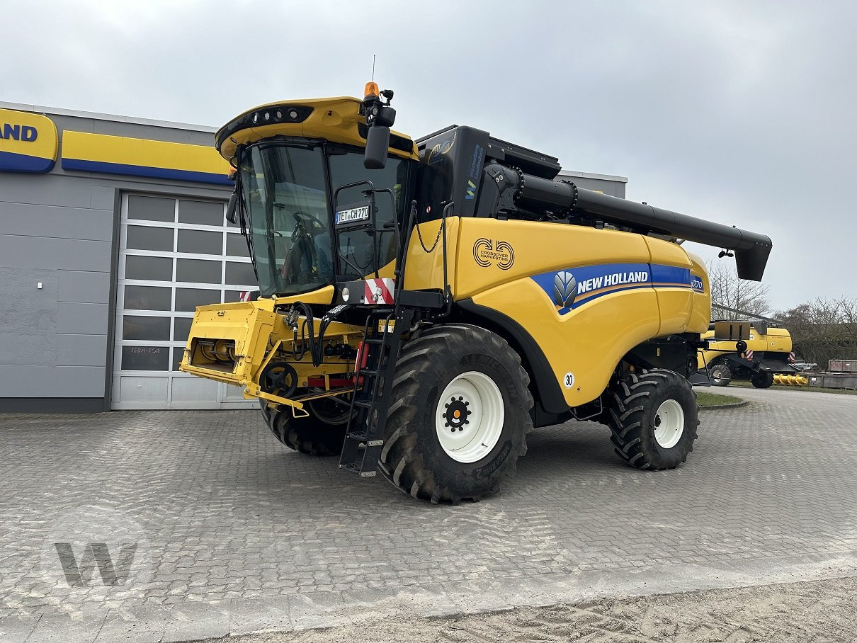 New Holland CH 7.70 - Autokombajnë: foto 1 New Holland CH 7.70 - Autokombajnë: foto 1