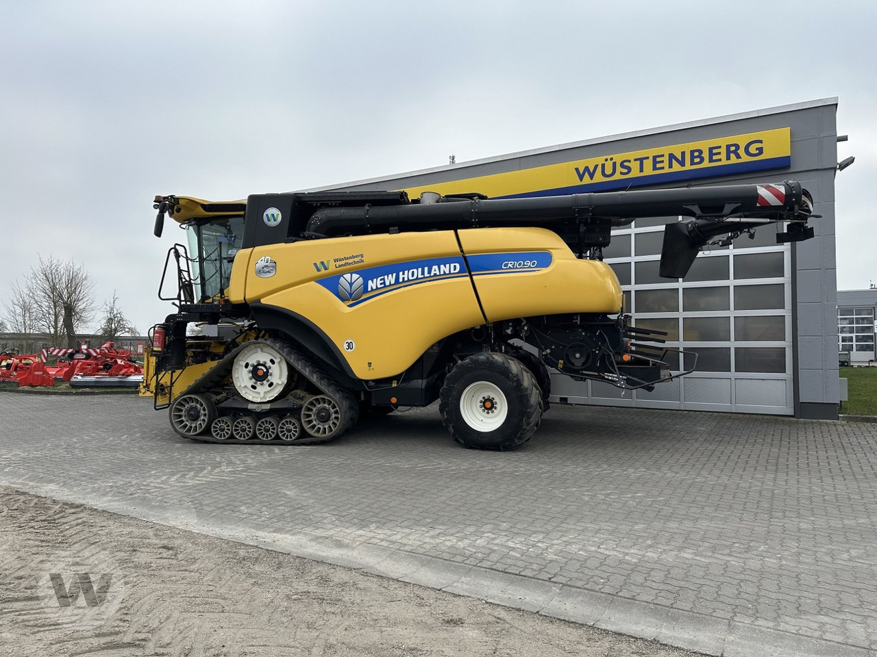 New Holland CR 10.90 - Autokombajnë: foto 4 New Holland CR 10.90 - Autokombajnë: foto 4