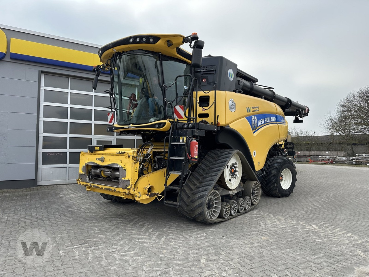 New Holland CR 10.90 - Autokombajnë: foto 3 New Holland CR 10.90 - Autokombajnë: foto 3