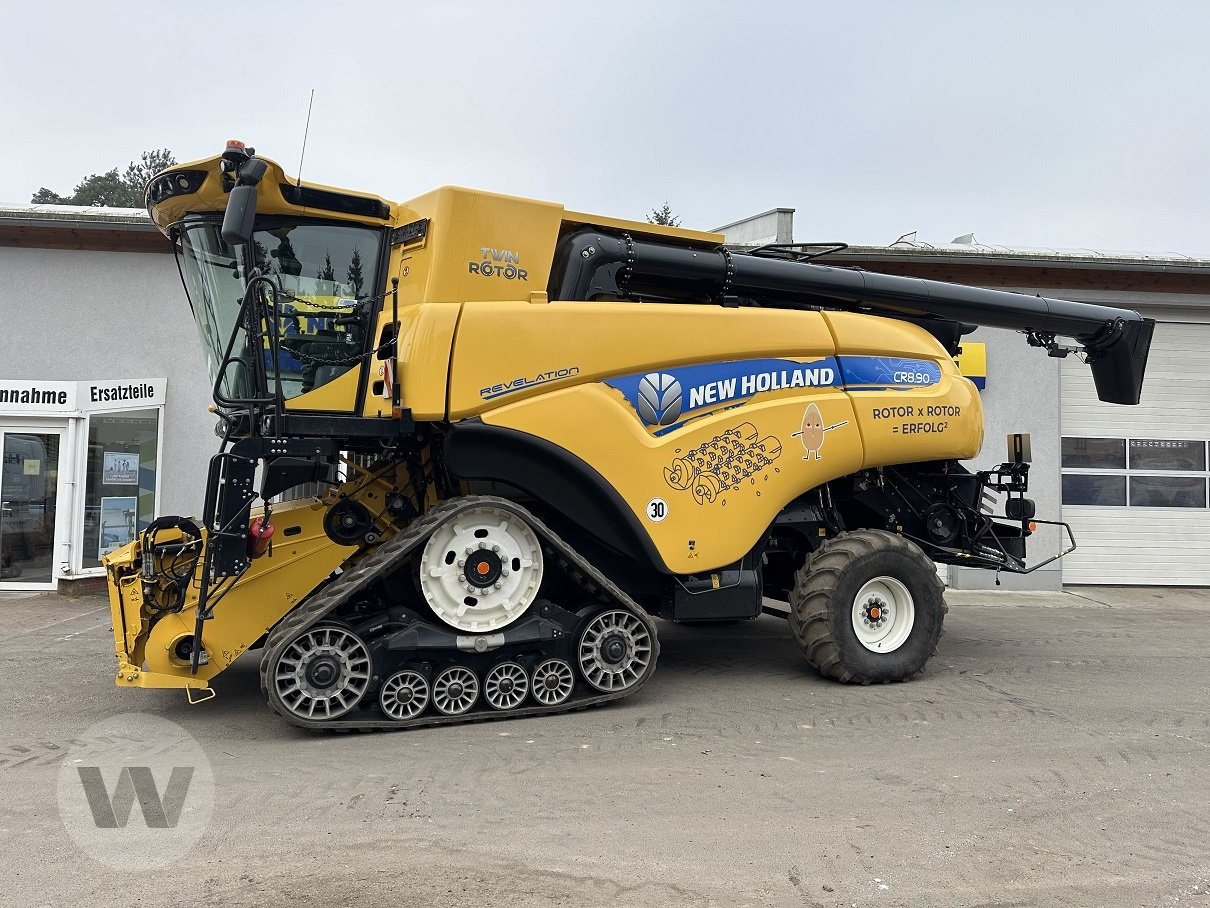 New Holland CR 8.90 - Autokombajnë: foto 1 New Holland CR 8.90 - Autokombajnë: foto 1
