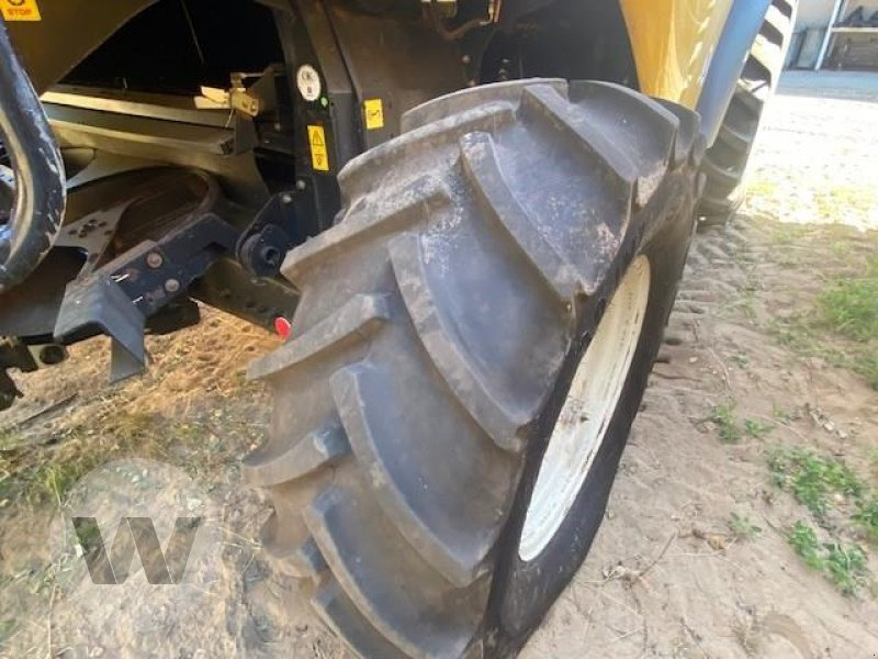 New Holland CR 980 - Autokombajnë: foto 5 New Holland CR 980 - Autokombajnë: foto 5
