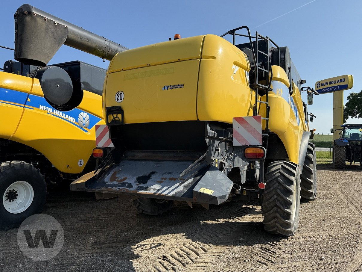 New Holland CX 8090 - Autokombajnë: foto 5 New Holland CX 8090 - Autokombajnë: foto 5