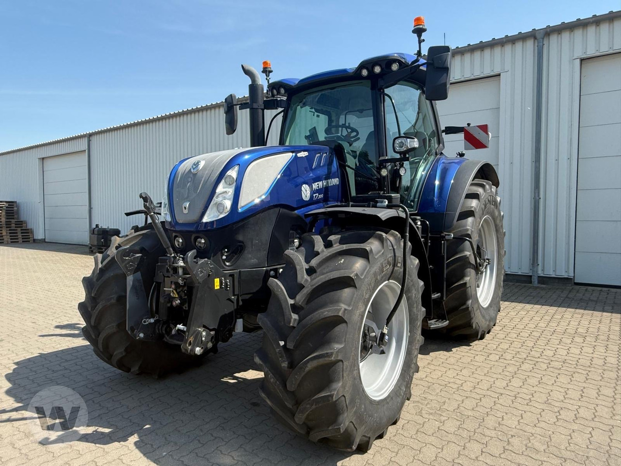 New Holland T 7.300 AC New Gen - Traktor: foto 1 New Holland T 7.300 AC New Gen - Traktor: foto 1