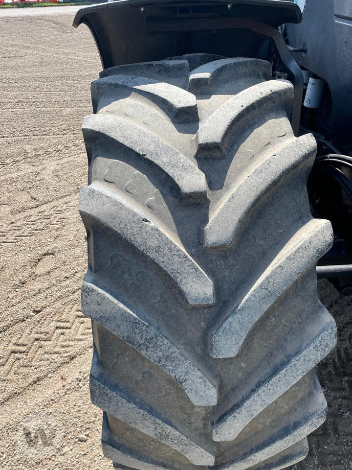 Lizingu i New Holland TM 190 New Holland TM 190: foto 15