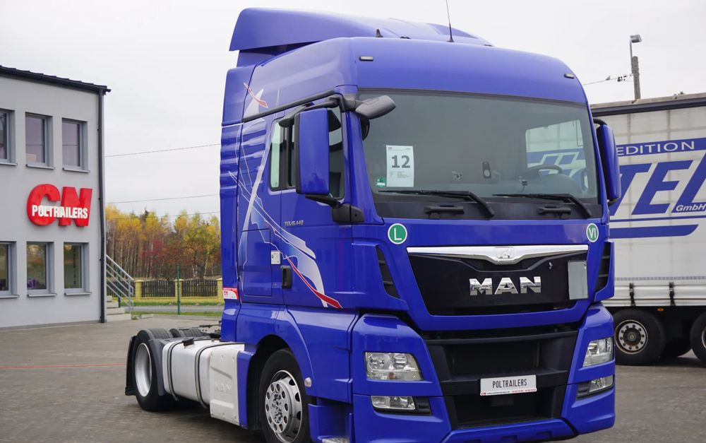 MAN 2 szt. Low-Deck i Standard TGX 18.440 - Gjysmë-kamion: foto 2 MAN 2 szt. Low-Deck i Standard TGX 18.440 - Gjysmë-kamion: foto 2