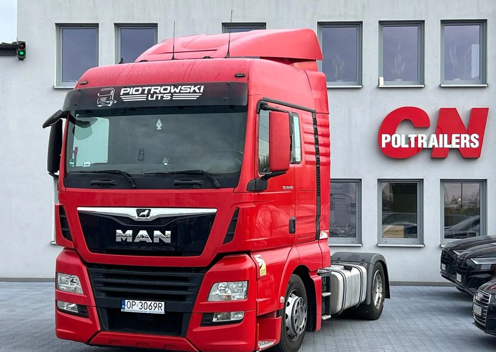MAN TGX 18.420 XLX  LOW DECK - Gjysmë-kamion: foto 1 MAN TGX 18.420 XLX  LOW DECK - Gjysmë-kamion: foto 1