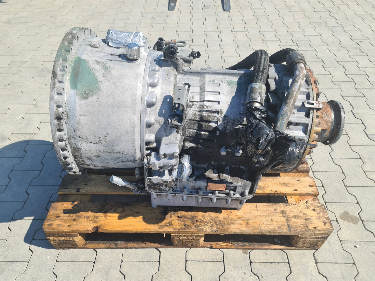 VOLVO FH FM / GEARBOX / VT1906PT / POWERTRONIC / WORLDWIDE DELIVERY - Kutia e marsheve: foto 4 VOLVO FH FM / GEARBOX / VT1906PT / POWERTRONIC / WORLDWIDE DELIVERY - Kutia e marsheve: foto 4