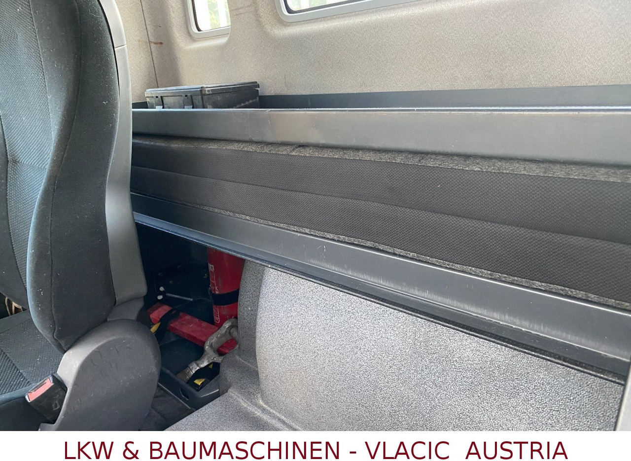 Kamion me karroceri të hapur, Kamion me vinç MAN 26.440 mit Kran HIAB 166 5XHydraulikauschub: foto 11 Kamion me karroceri të hapur, Kamion me vinç MAN 26.440 mit Kran HIAB 166 5XHydraulikauschub: foto 11