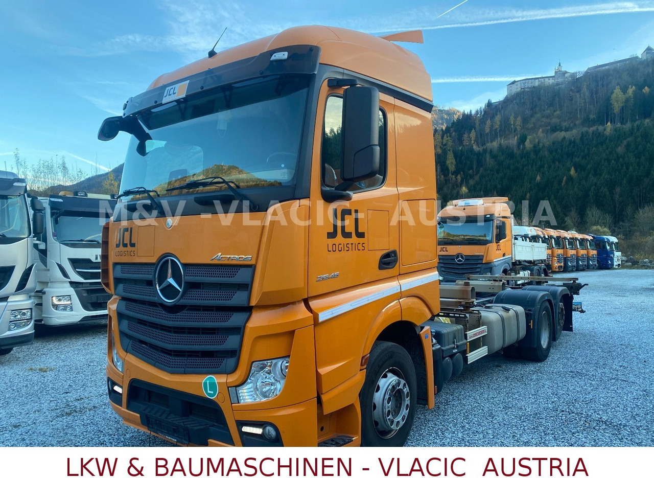 Mercedes-Benz Actros 2545 - Transportjer kontejnerësh/ Kamion me karroceri të çmontueshme: foto 1 Mercedes-Benz Actros 2545 - Transportjer kontejnerësh/ Kamion me karroceri të çmontueshme: foto 1