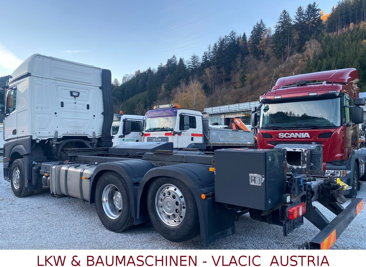 Mercedes-Benz Actros 963-0-C - Autobot: foto 4 Mercedes-Benz Actros 963-0-C - Autobot: foto 4