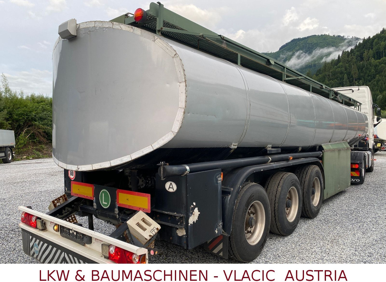 Schwarzmüller Tank für Öl transport - Gjysmë rimorkio me bot: foto 3 Schwarzmüller Tank für Öl transport - Gjysmë rimorkio me bot: foto 3