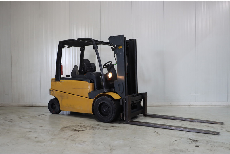 Caterpillar EP50 - Pirun elektrik: foto 1 Caterpillar EP50 - Pirun elektrik: foto 1