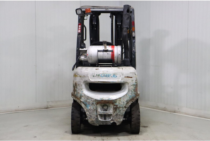 Nissan U1D2A20LQ - Pirun më gaz: foto 5 Nissan U1D2A20LQ - Pirun më gaz: foto 5