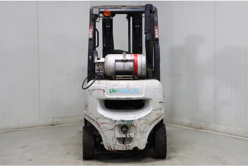 Nissan U1D2A20LQ - Pirun më gaz: foto 5 Nissan U1D2A20LQ - Pirun më gaz: foto 5