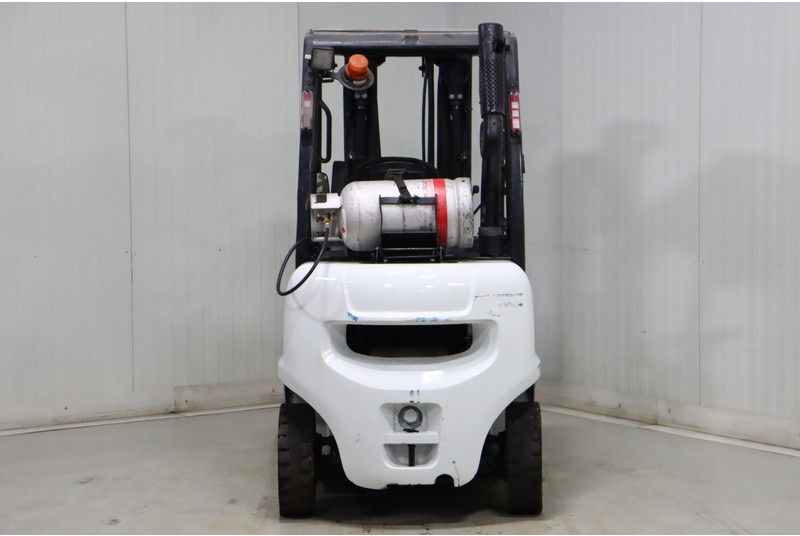 Nissan U1D2A20LQ - Pirun më gaz: foto 5 Nissan U1D2A20LQ - Pirun më gaz: foto 5