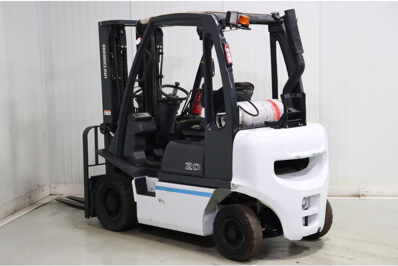 Nissan U1D2A20LQ - Pirun më gaz: foto 4 Nissan U1D2A20LQ - Pirun më gaz: foto 4