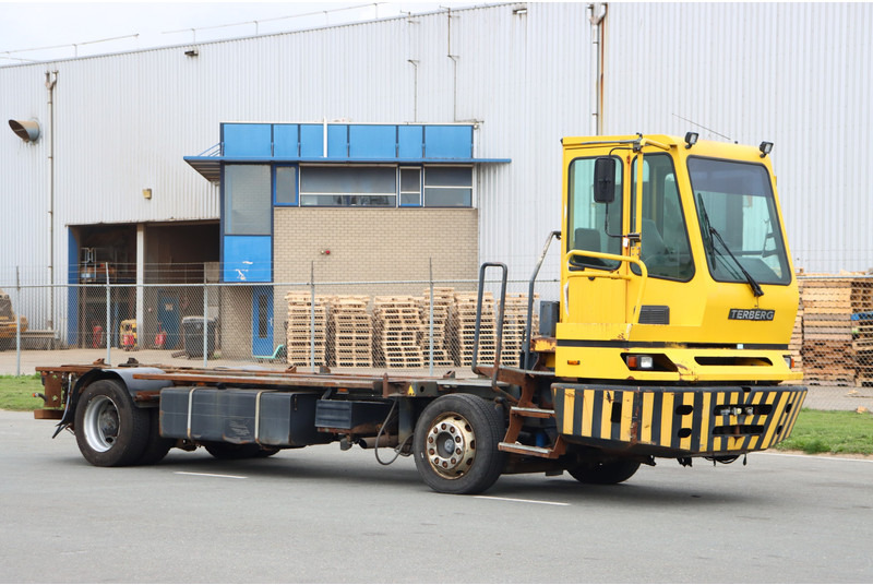 Terberg BC182 - Traktor terminal: foto 1 Terberg BC182 - Traktor terminal: foto 1