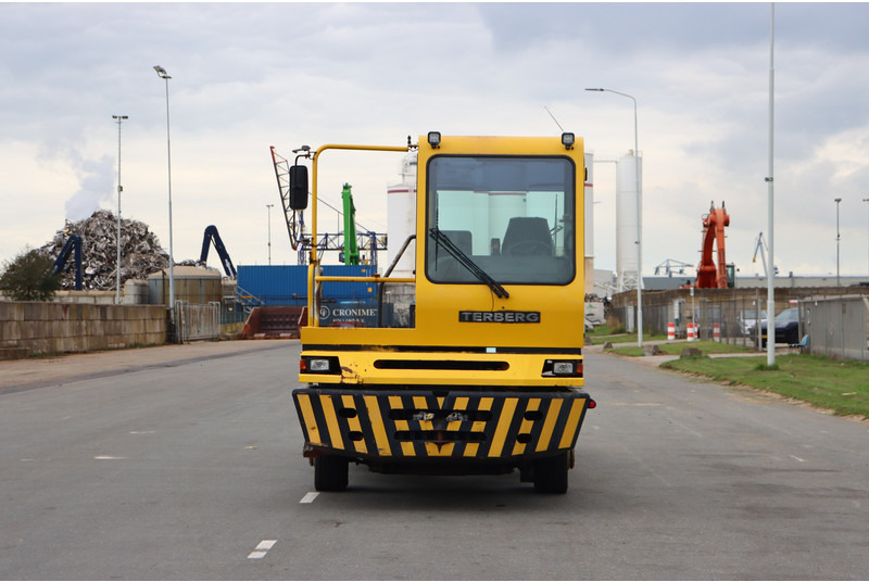 Terberg BC182 - Traktor terminal: foto 3 Terberg BC182 - Traktor terminal: foto 3