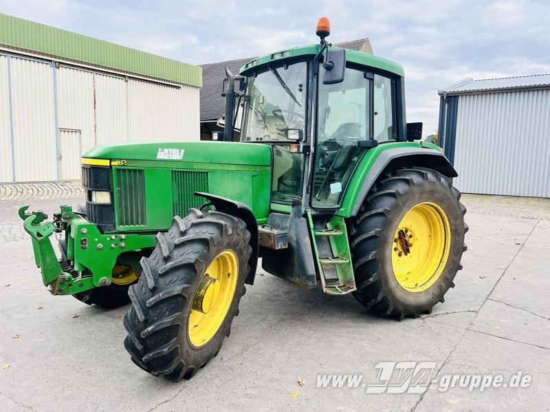 John Deere 6910 - Traktor: foto 1 John Deere 6910 - Traktor: foto 1