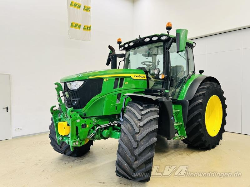 John Deere 6R 185 - Traktor: foto 3 John Deere 6R 185 - Traktor: foto 3