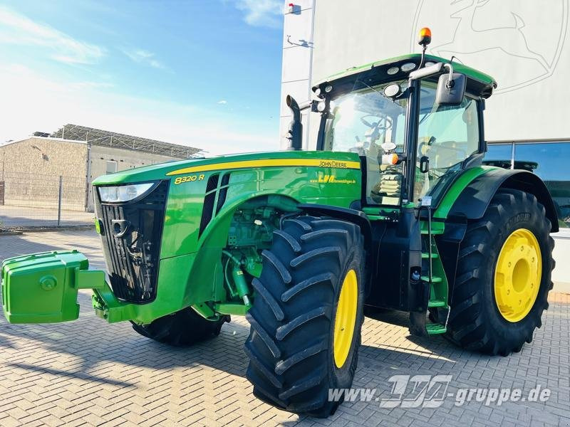 John Deere 8320R E23-PowerShift - Traktor: foto 4 John Deere 8320R E23-PowerShift - Traktor: foto 4