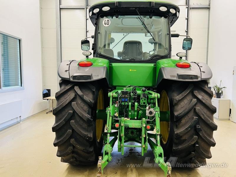 John Deere 8320R - Traktor: foto 4 John Deere 8320R - Traktor: foto 4