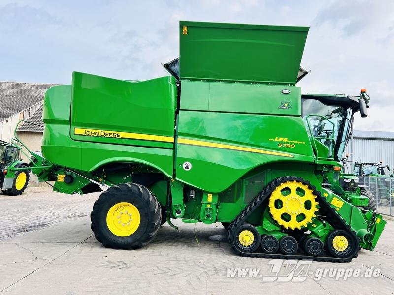 John Deere S790 - Autokombajnë: foto 5 John Deere S790 - Autokombajnë: foto 5