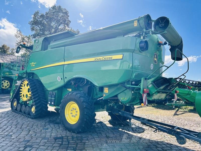 John Deere S790 - Autokombajnë: foto 5 John Deere S790 - Autokombajnë: foto 5
