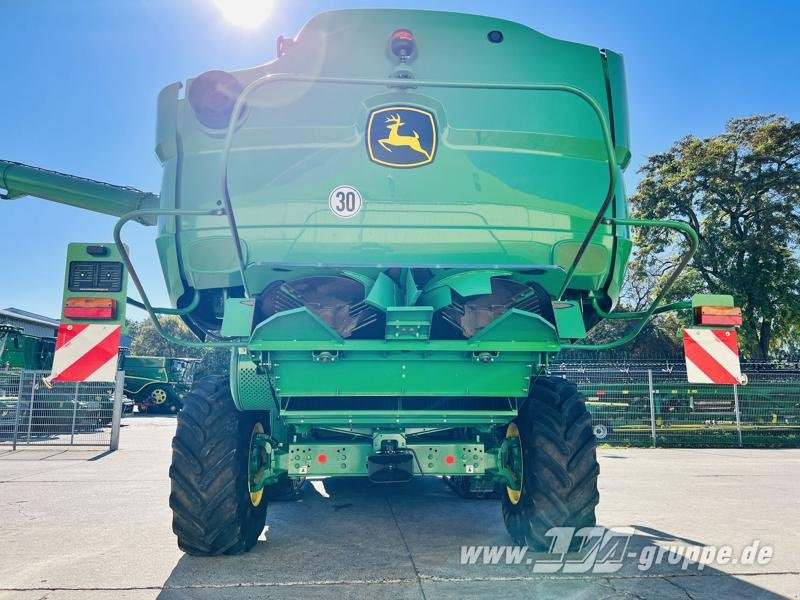 John Deere S790 - Autokombajnë: foto 4 John Deere S790 - Autokombajnë: foto 4