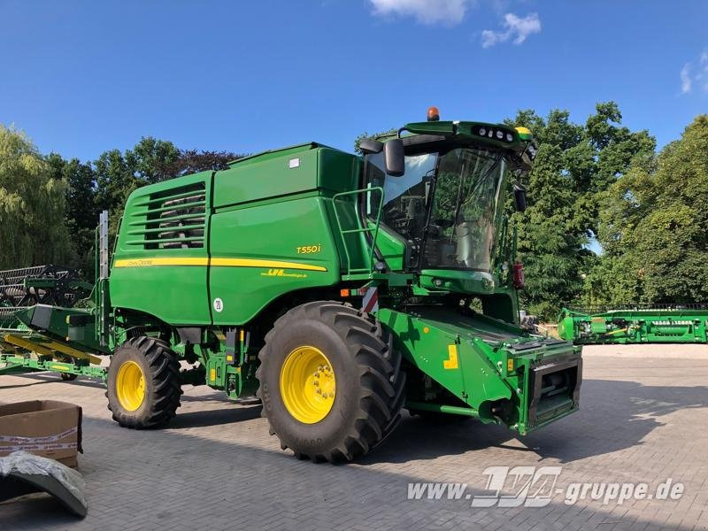John Deere T550 - Autokombajnë: foto 3 John Deere T550 - Autokombajnë: foto 3